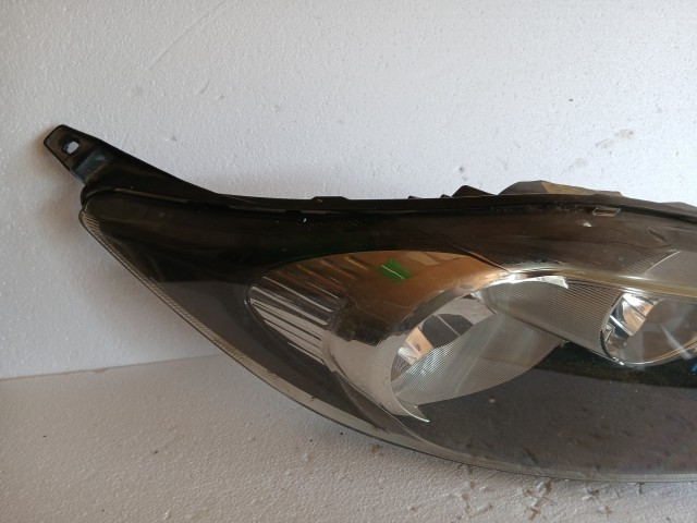 18261 Ford Fiesta Mk6 2008-2019 Jobb első Lámpa Fényszóró