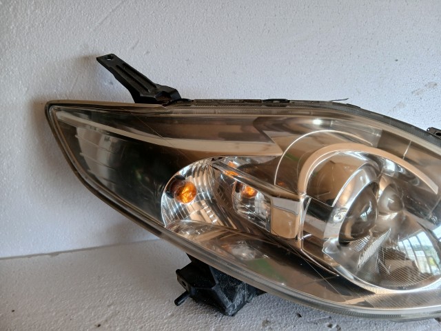 18262 Mazda 5 2005-2010 Jobb első Lámpa Fényszóró