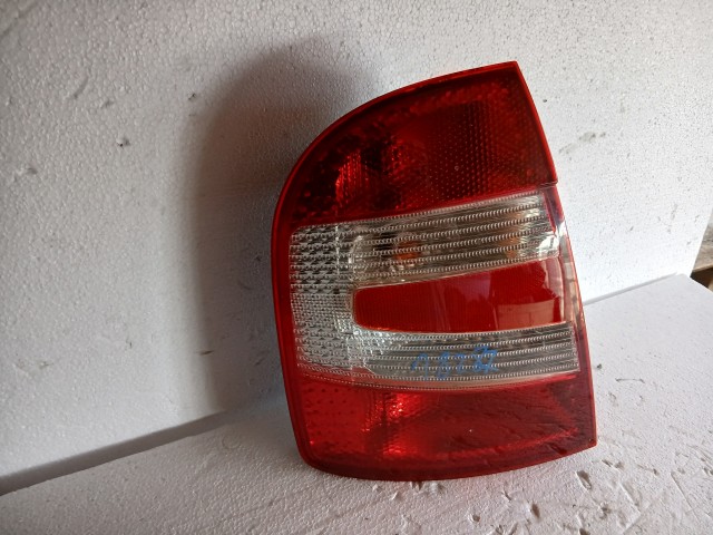 18287 Skoda Octavia 2004-2013 Bal hátsó Lámpa 5 ajtós