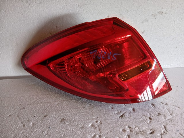 18285 Opel Meriva B 2010-2017 Bal hátsó Lámpa