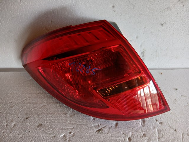 18285 Opel Meriva B 2010-2017 Bal hátsó Lámpa