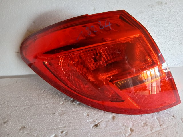 18284 Opel Meriva B 2010-2017 Bal hátsó Lámpa