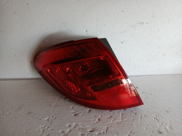 18284 Opel Meriva B 2010-2017 Bal hátsó Lámpa