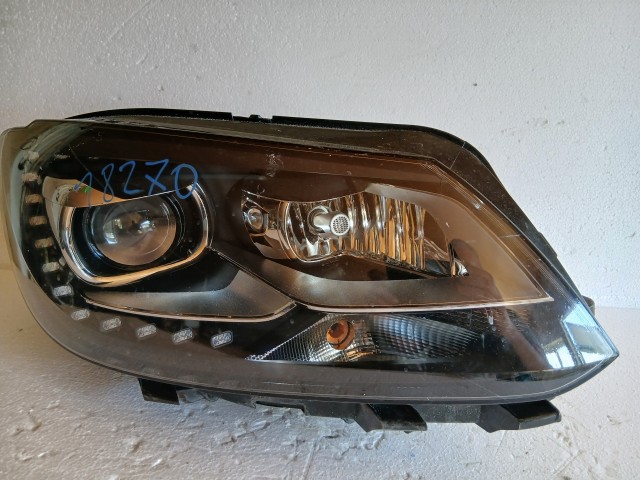 18270 Volkswagen Touran II. 2015 Jobb első Lámpa Fényszóró Ledes