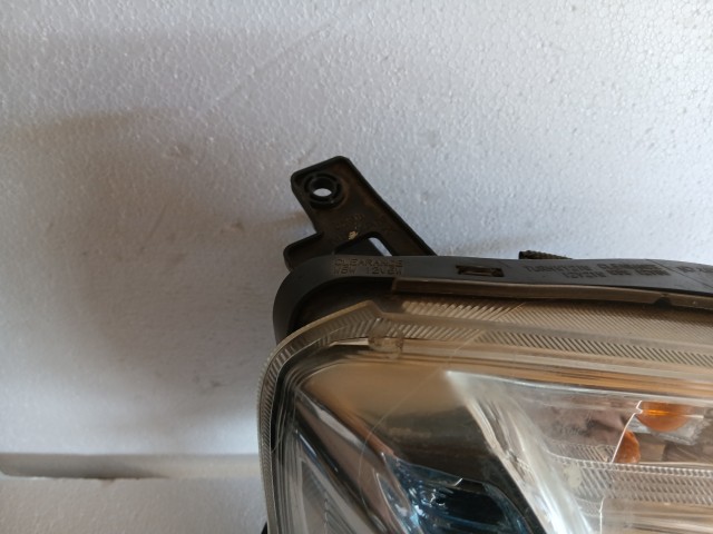 18288 Nissan X-Trail T31 2007-2013 Jobb első Lámpa Fényszóró Xenon