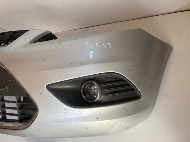 18180 Ford Focus II. 2008-2011 első Lökhárító Ezüst facelift