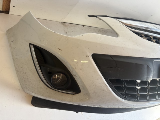 18178 Opel Corsa D 2011-2014 első Lökhárító Fehér facelift
