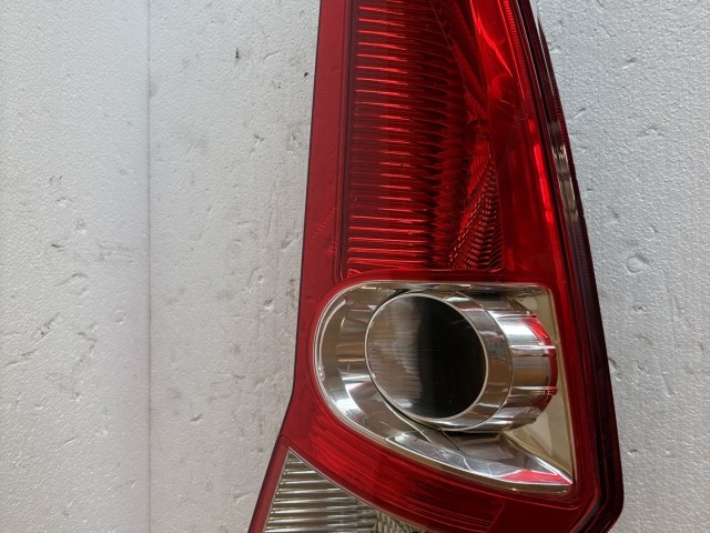 18152 Suzuki SPLASH 2008-2014 Lámpa , Fényszóró Használt  Jobb hátsó