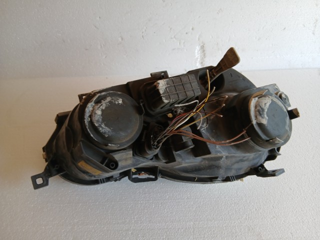 18290 Volkswagen Polo IV 2002-2009 Bal első Lámpa Fényszóró