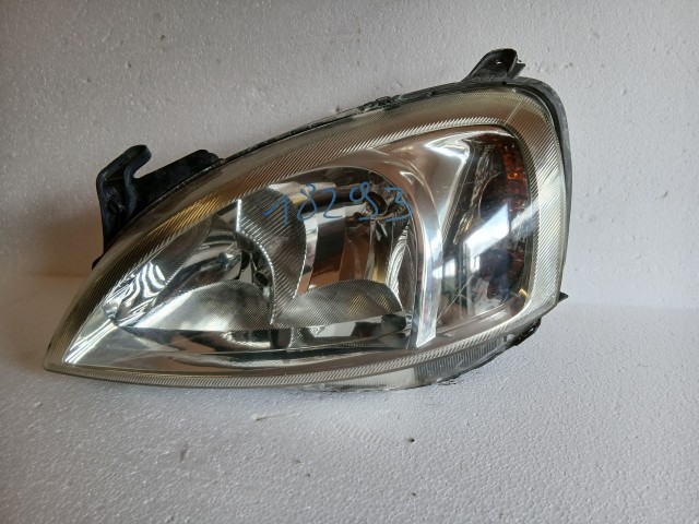 18293 Opel Corsa C 2000-2006 Bal első Lámpa Fényszóró