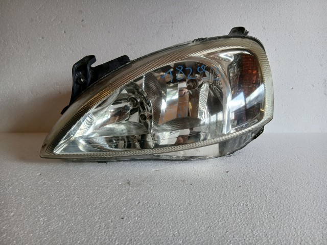 18293 Opel Corsa C 2000-2006 Bal első Lámpa Fényszóró