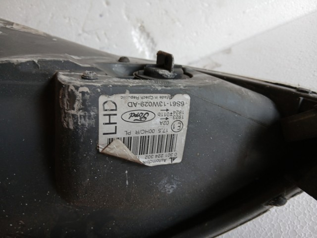 18297 Ford Fiesta v 2004-2008 Jobb első Lámpa  Fényszóró