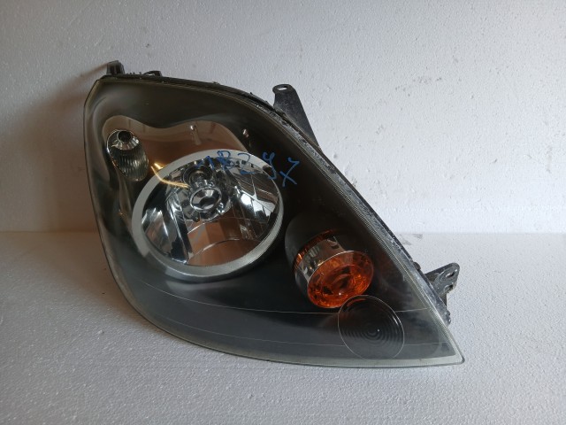 18297 Ford Fiesta v 2004-2008 Jobb első Lámpa  Fényszóró