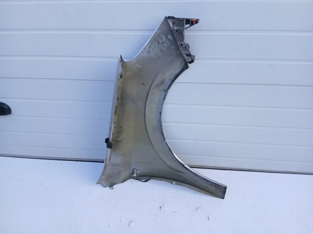 18322 Opel Astra H 2004-2010 Bal első Sárvédő Ezüst Z157