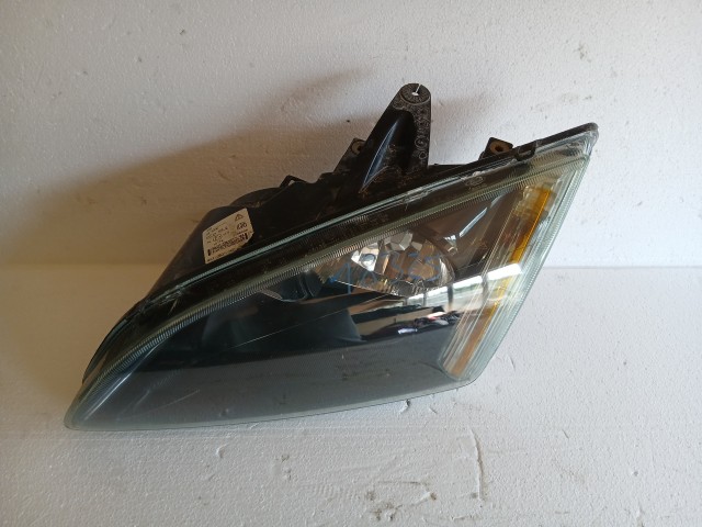 18325 Ford Focus II. 2004-2011 Bal első Lámpa Fényszóró