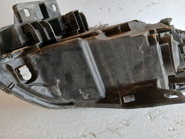 18331 Renault Grand Scenic 2009-2011 Bal első Lámpa Fényszóró