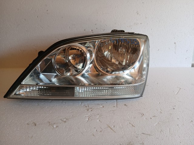 18339 Kia Sorento 2009-2015 Bal első Lámpa Fényszóró