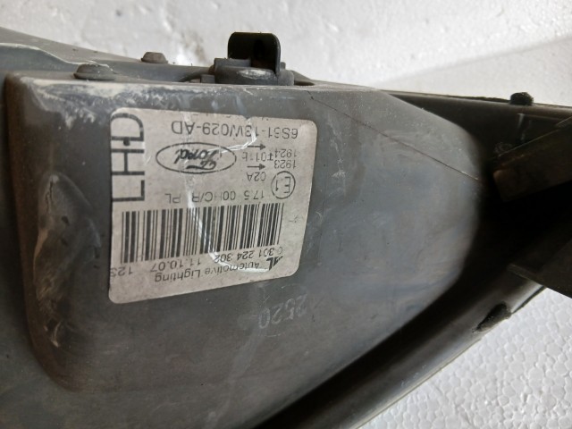 18344 Ford Fiesta v 2004-2008 Jobb első Lámpa Fényszóró