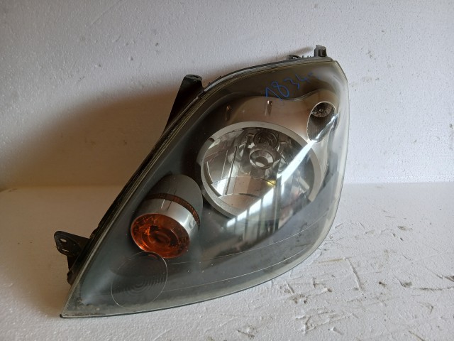 18345 Ford Fiesta v 2004-2008 Bal első Lámpa Fényszóró