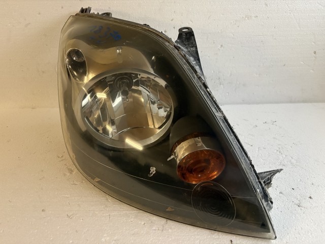 18370 Ford Fiesta V Jobb első Lámpa  Fényszóró