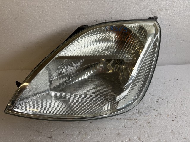 18369 Ford Fiesta v 2004-2008  Bal első Lámpa Fényszóró