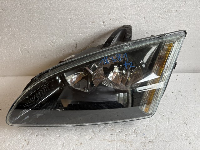 18381 Ford Focus II. 2004-2011 Bal első Lámpa Fényszóró
