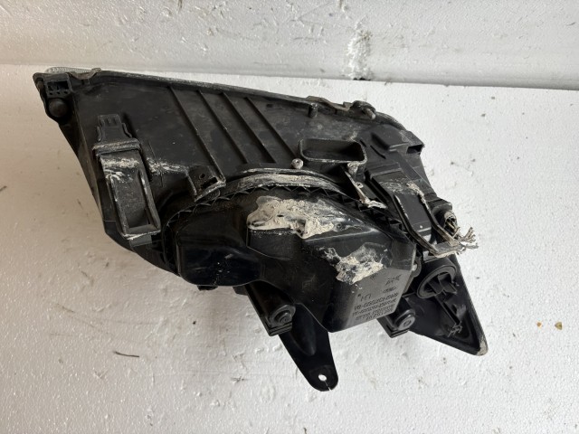 18381 Ford Focus II. 2004-2011 Bal első Lámpa Fényszóró