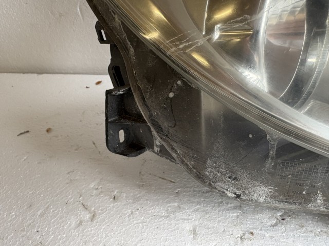 18393 Opel Corsa D 2006-2014 Jobb első Lámpa  Fényszóró