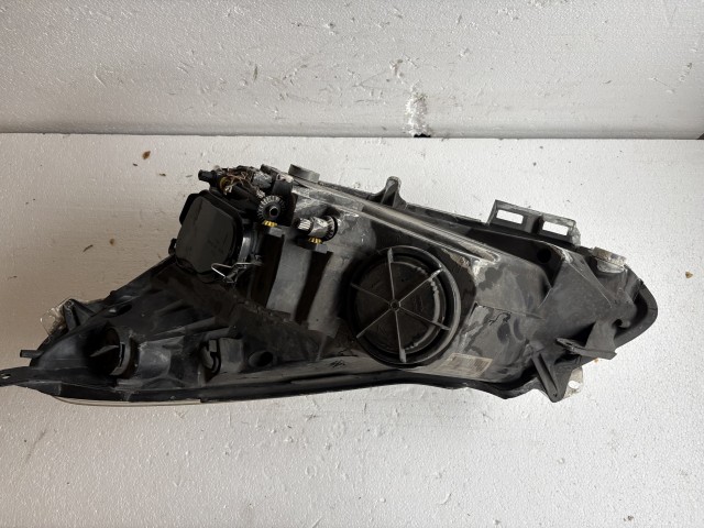 18393 Opel Corsa D 2006-2014 Jobb első Lámpa  Fényszóró