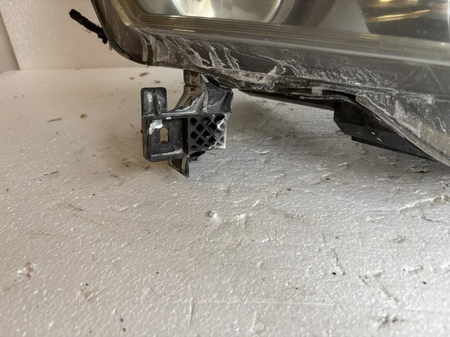 18392 Opel Zafira B 2005-2014 Jobb első Lámpa Fényszóró