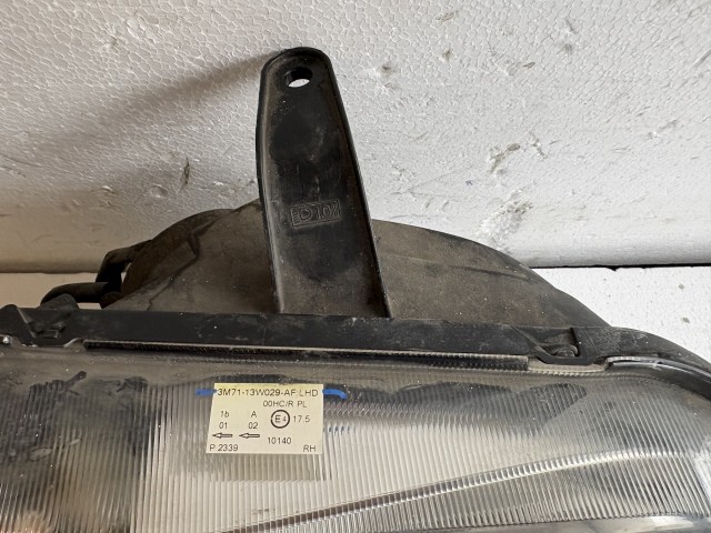 18395 Mazda 2 2006-2012 Jobb első Lámpa Fényszóró
