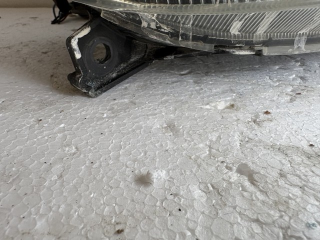 18395 Mazda 2 2006-2012 Jobb első Lámpa Fényszóró