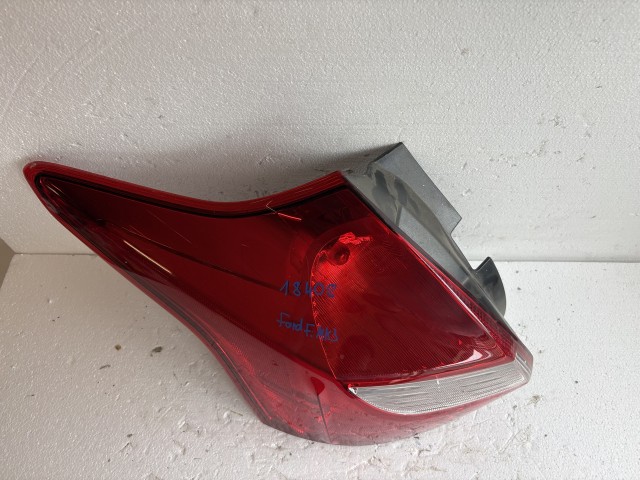 18408 Ford Focus Mk3 2011-2018 Kombi Bal hátsó Lámpa