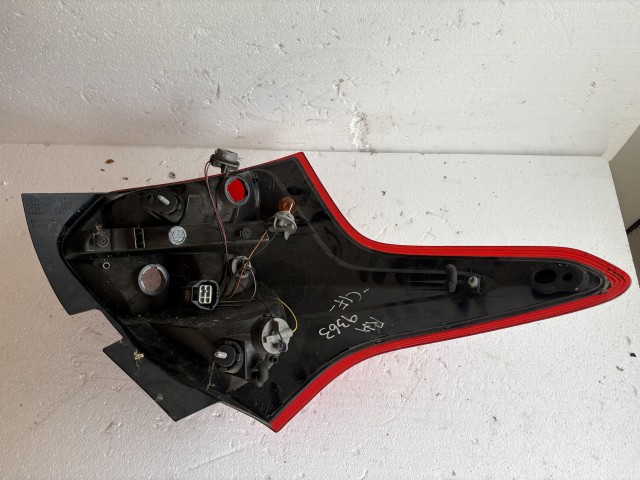 18411 Ford Focus Mk3 2011-2018 Kombi  Jobb hátsó Lámpa