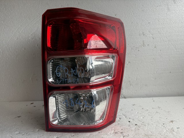 18426 Suzuki Grand Vitara (JT) 2005-2015 Jobb hátsó Lámpa Fényszóró