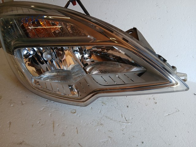 18361 Opel Meriva B 2010-2017 Jobb első Lámpa Fényszóró