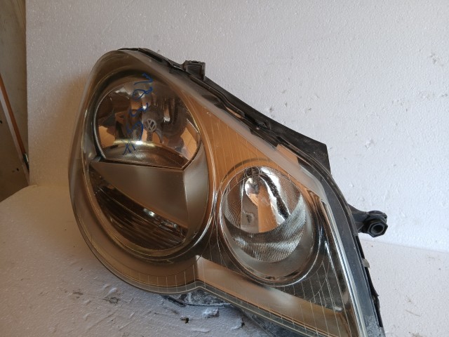 18354 Volkswagen Polo IV 2002-2009 Jobb első Lámpa Fényszóró