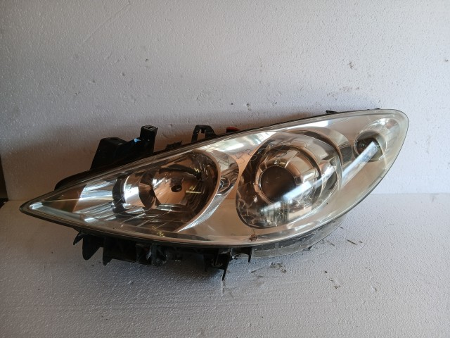 18308 Peugeot 307 2001-2008 Bal első  Lámpa  Fényszóró