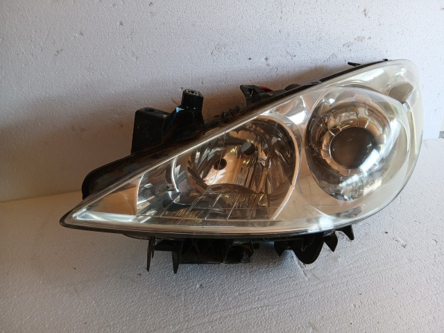18308 Peugeot 307 2001-2008 Bal első  Lámpa  Fényszóró