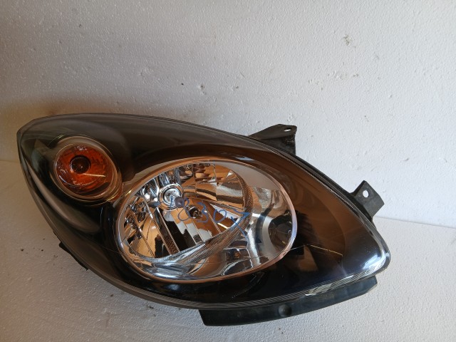 18307 Renault Twingo II 2007-2014 Jobb első Lámpa Fényszóró