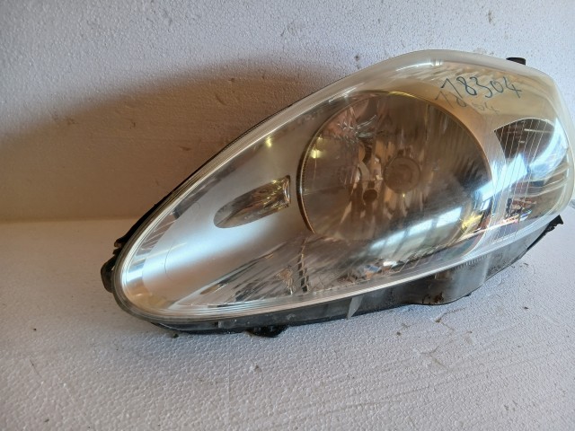 18304 Fiat Grande Punto  2005-2009 Bal első Lámpa Fényszóró