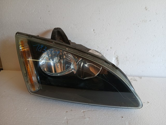 18301 Ford Focus II. 2004-2011 Jobb első Lámpa Fényszóró
