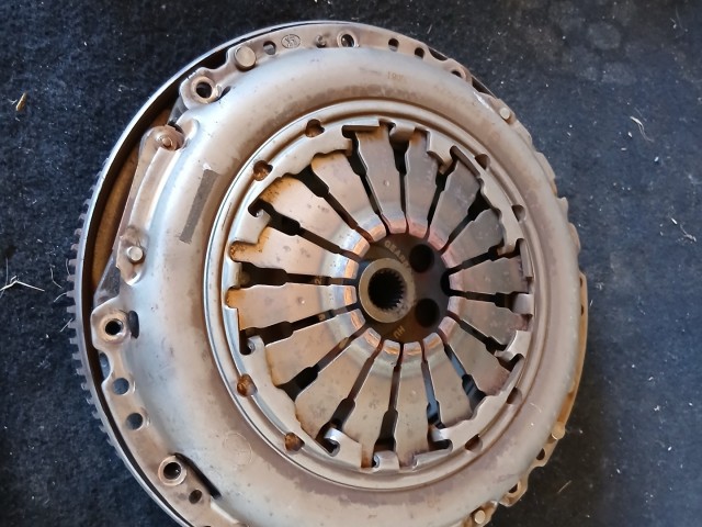 Opel Astra J 2009-2015 1.3 cdti kettős tömegű lendkerék szett A13dte