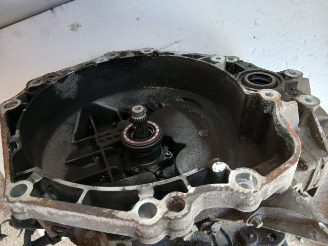 Opel Insignia 2008-2016 1.8 Benzin Váltó A18xer 6 sebességes M32