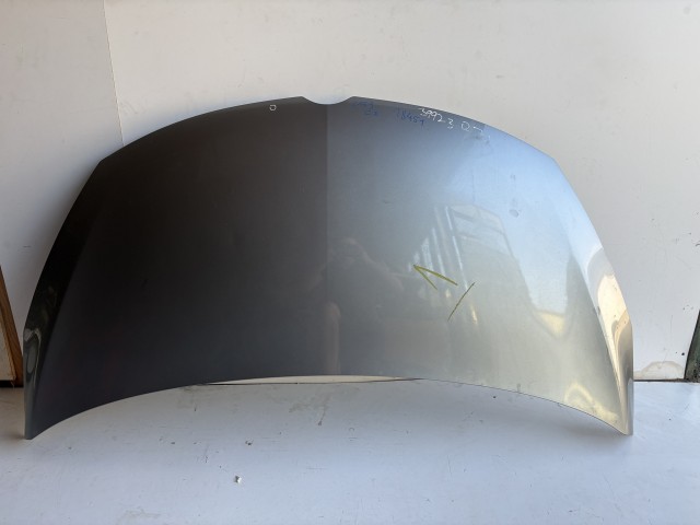 18451 Opel Zafira C 2011-2017 Motorháztető Használt Ezüst  Z179 