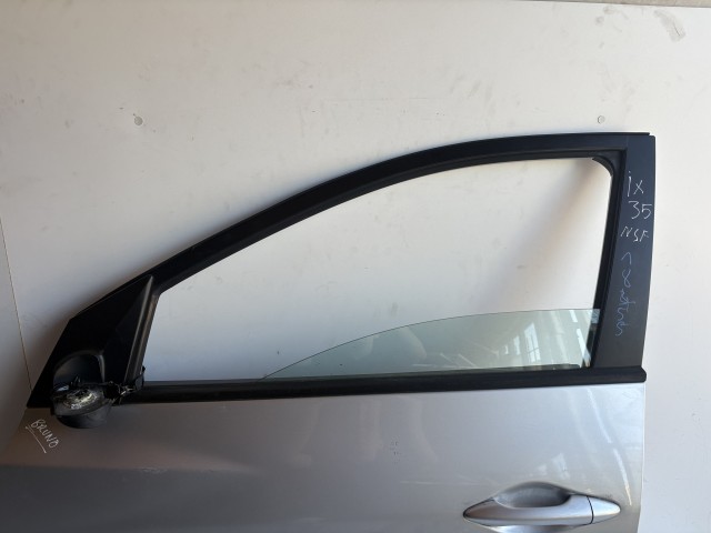 18455 Hyundai IX35 2010 Bal első Ajtó Ezüst
