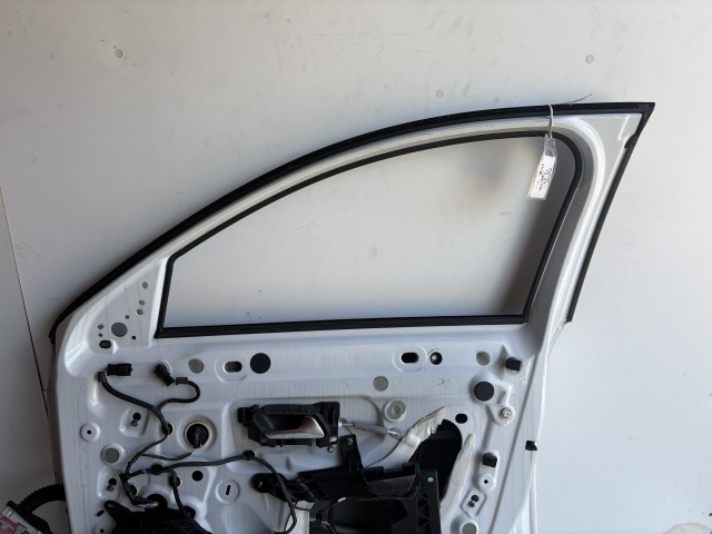 18456 Opel Corsa f 2020 Jobb első Ajtó Fehér