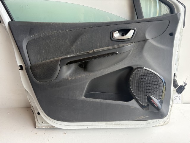 18459 Renault CLIO IV 2013-2019 Bal első Ajtó Fehér