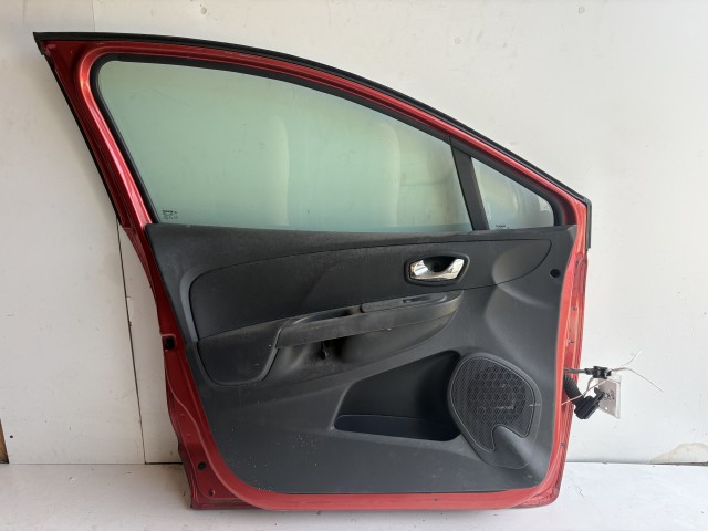 18461 Renault CLIO IV 2013-2019 Bal első Ajtó Piros