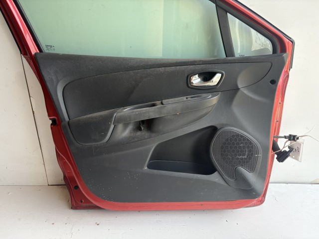 18461 Renault CLIO IV 2013-2019 Bal első Ajtó Piros